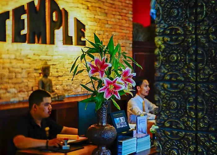 Hotel Golden Temple 4*